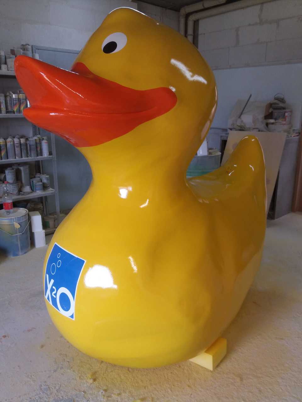 afbeelding van 3Dduck, XXLduck,3D print, 3D printcompany, 3D printservice,beursstand, branding, solidblowups,productvergroting, 3D laten printen, 3D printing, 3D art, SLA printen, SLA printing, 3D druck, 3D drucker, XXL 3D druck, XXL printing, XXL printen, largeformat3Dprinting, stampa 3D, 3D model, 3D prototyping, 3D shopfront, 3D storefront, branding, 3D branding